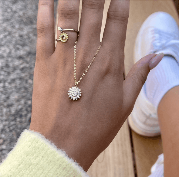 Spinning Sunflower Necklace